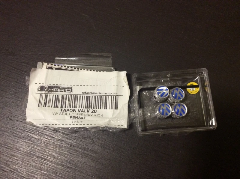 Juego De Tapones De Válvula "VW" Azules Con Seguro Antirrobo - Imagen 18