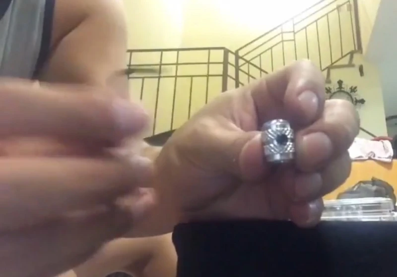 Juego De Tapones De Válvula "VW" Azules Con Seguro Antirrobo - Imagen 16