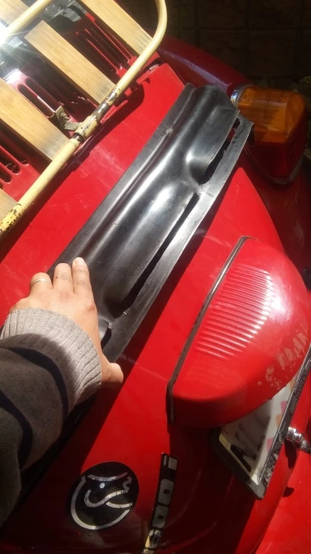 Deflector De Rejillas De Tapa De Motor Para VW Sedán - Imagen 17