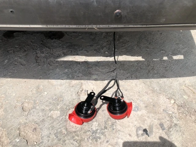 Juego De Bocinas De Claxon Agudo Y Grave Hella Para Golf A2, Jetta A2 - Imagen 11