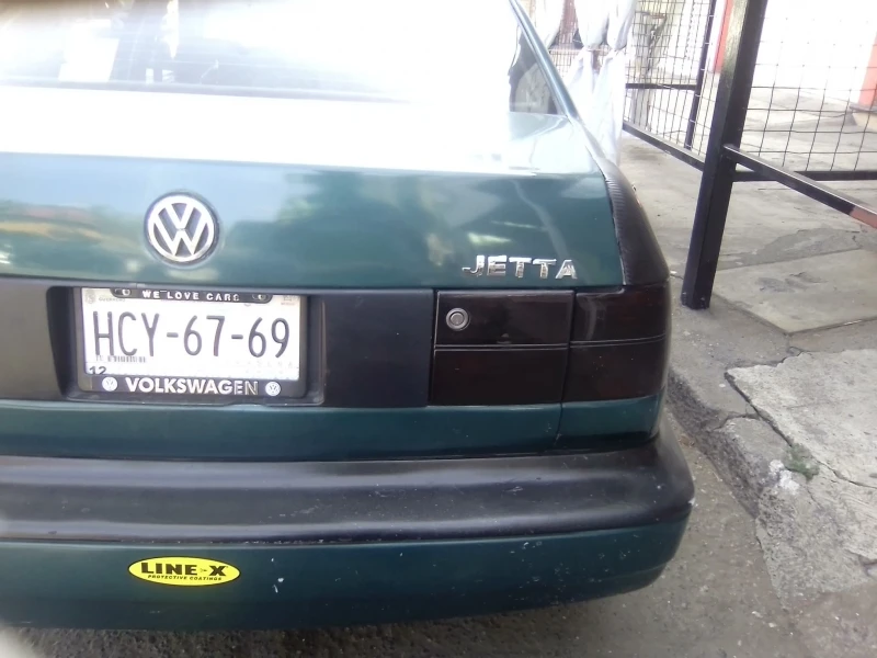 Letrero Adherible De Cajuela Cromado Para Jetta A4 - Imagen 6