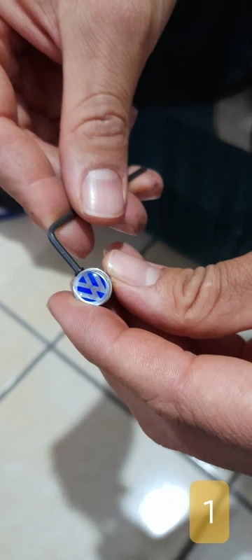 Juego De Tapones De Válvula "VW" Azules Con Seguro Antirrobo - Imagen 9