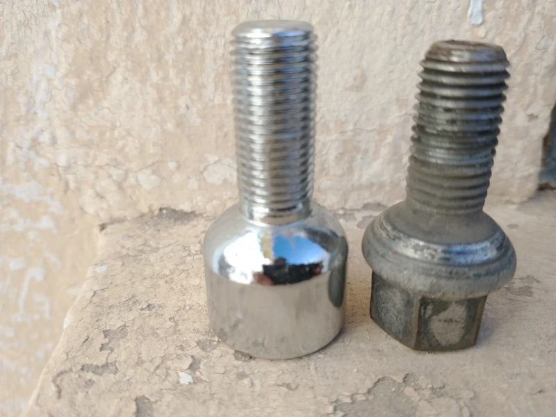 Juego De 4 Birlos De Seguridad De Ruedas Con Llave Tunix - Imagen 8