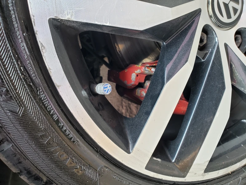 Juego De Tapones De Válvula "VW" Azules Con Seguro Antirrobo - Imagen 5