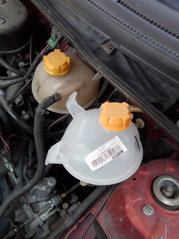 Depósito Contenedor De Líquido Anticongelante Original GM Para Chevy - Imagen 8