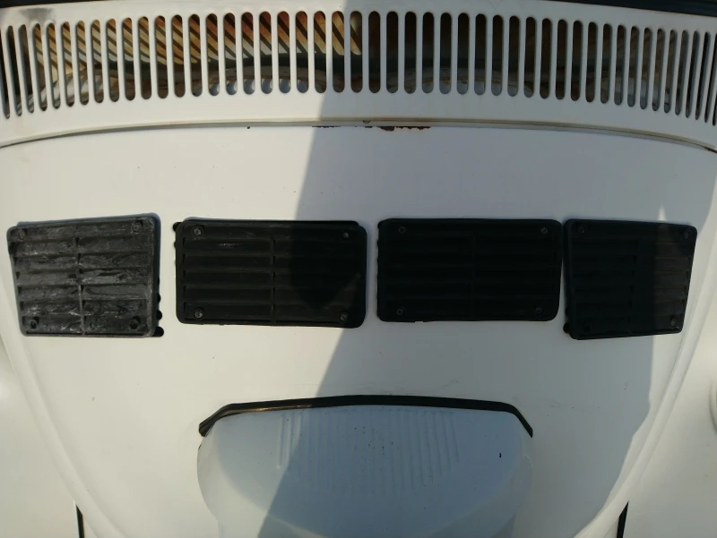 Juego De Rejillas De Tapa De Motor Color Negro Para VW Sedan 1600, 1600i - Imagen 17