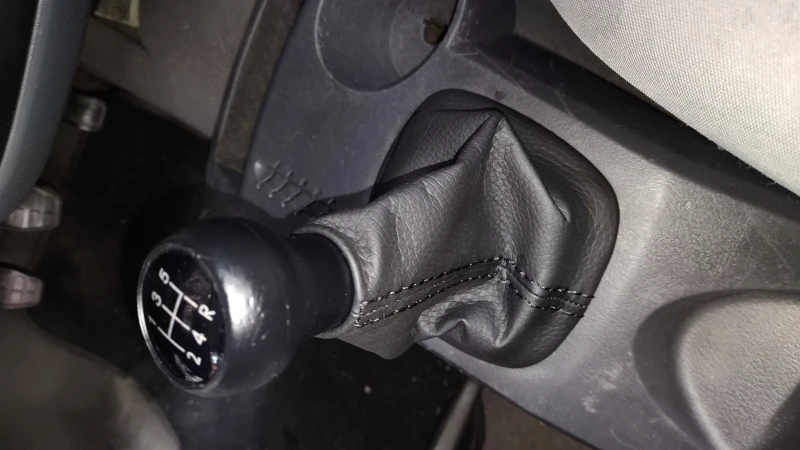 Cubrepolvo Con Perilla De Palanca De Velocidades Con Base Cuadrada Para Pointer G3, G4 - Imagen 6