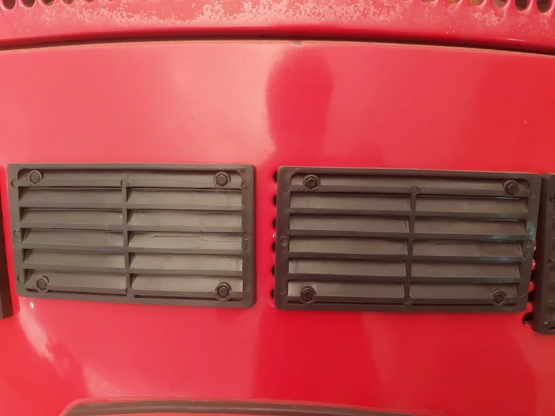 Juego De Rejillas De Tapa De Motor Color Negro Para VW Sedan 1600, 1600i - Imagen 12