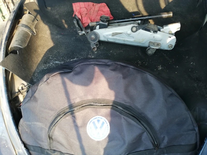 Funda De Lona Negra De Llanta De Refacción Para VW Sedán - Imagen 18