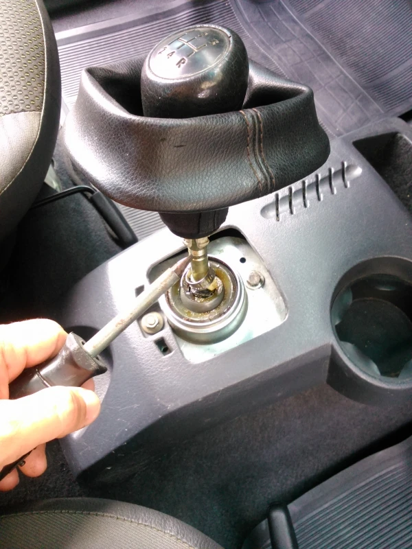 Cubrepolvo Con Perilla De Palanca De Velocidades Con Base Cuadrada Para Pointer G3, G4 - Imagen 16