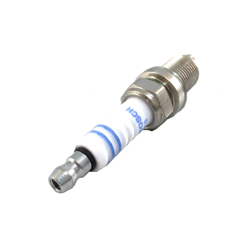 Bujía De Cobre Con 3 Eléctrodos Bosch Para Eurovan 2.8, Golf A2 1.8, Polo 1.6 - Imagen 3