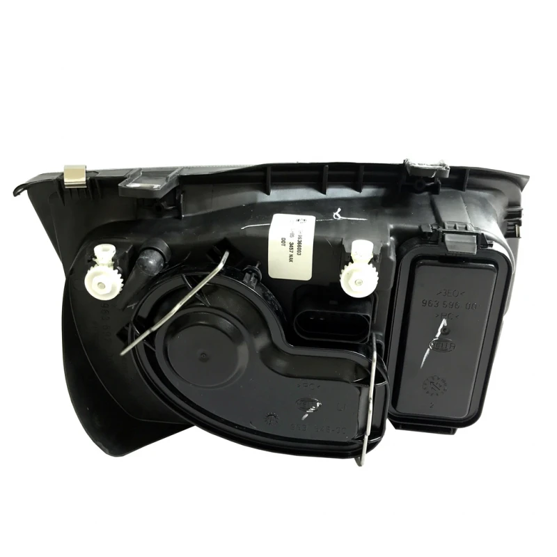 Faro Principal Izquierdo Sin Lupa Con Mica De Acrílico Hella Para Jetta A4 - Imagen 5