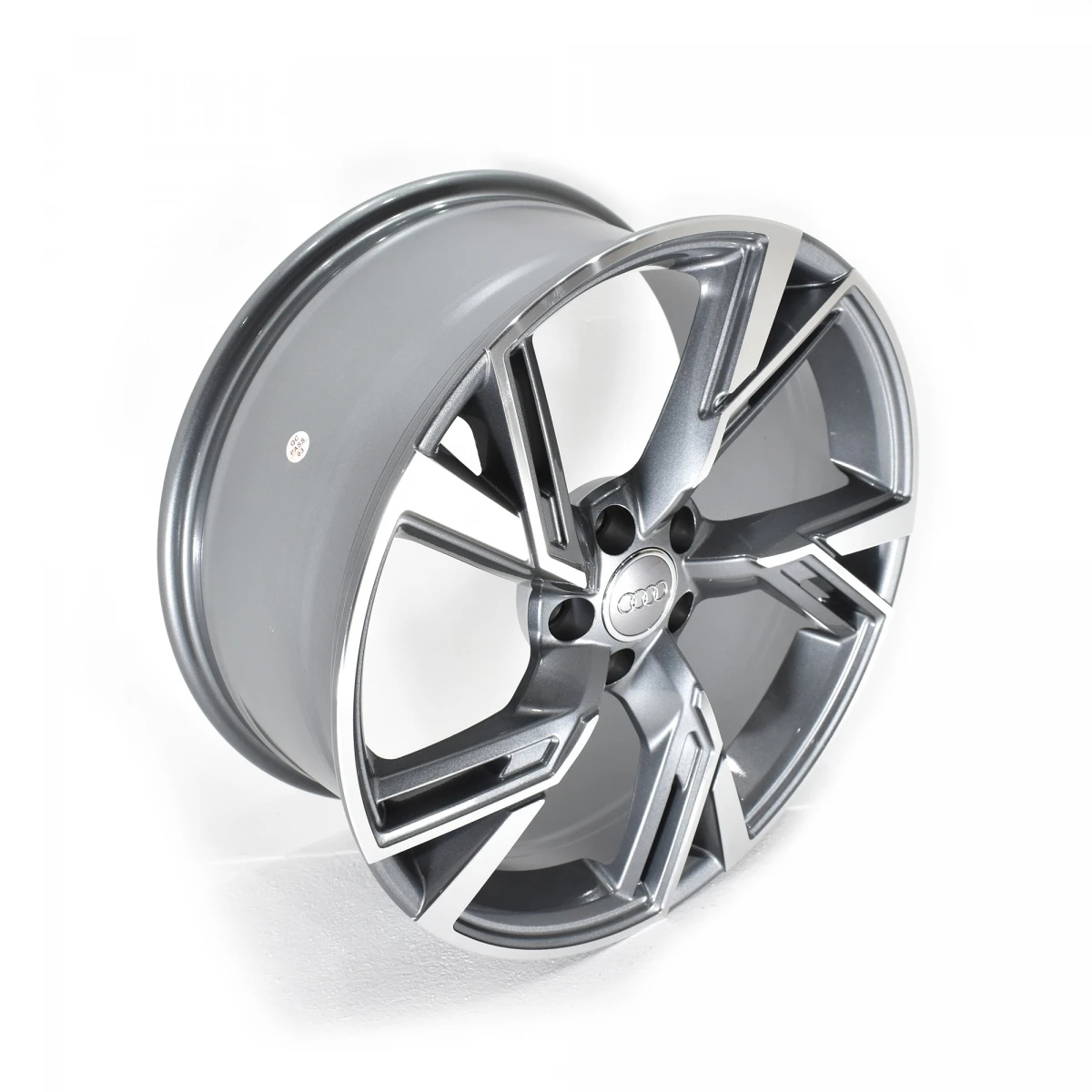 Juego De 4 Rines De 19" Con Centro De Audi Color Gris Plata Auto Magic - Imagen 4