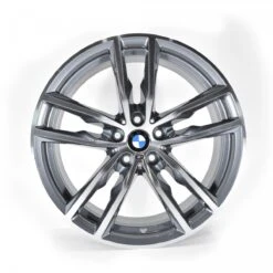Juego De 4 Rines De 19" Con Logo De BMW Color Gris Plata Auto Magic