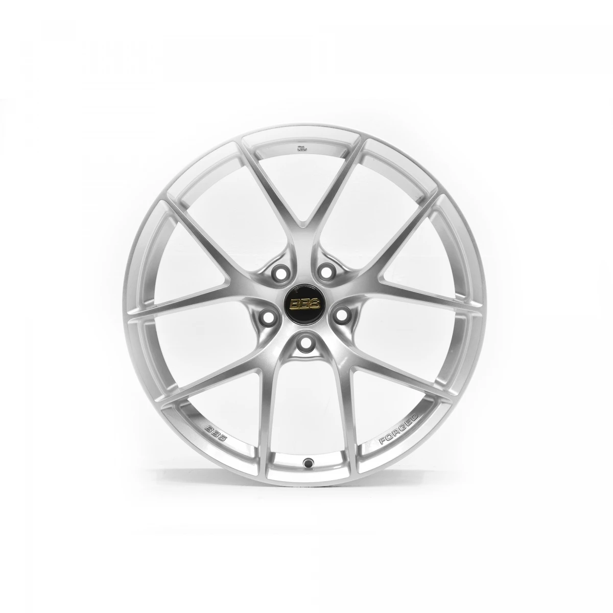 Juego De 4 Rines De 19" Gris Diamante Auto Magic Con Centro BBS