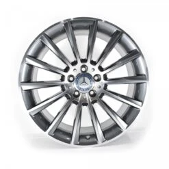 Juego De 4 Rines De 20" Con Logo De Mercedes Benz Color Gris Oxford Auto Magic