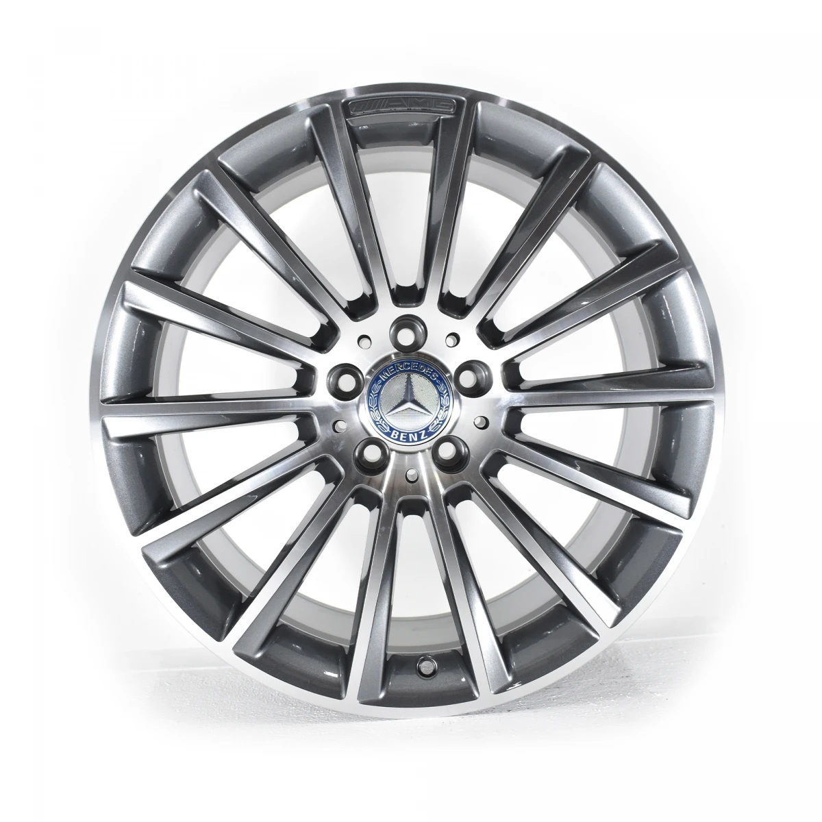 Juego De 4 Rines De 20" Con Logo De Mercedes Benz Color Gris Oxford Auto Magic