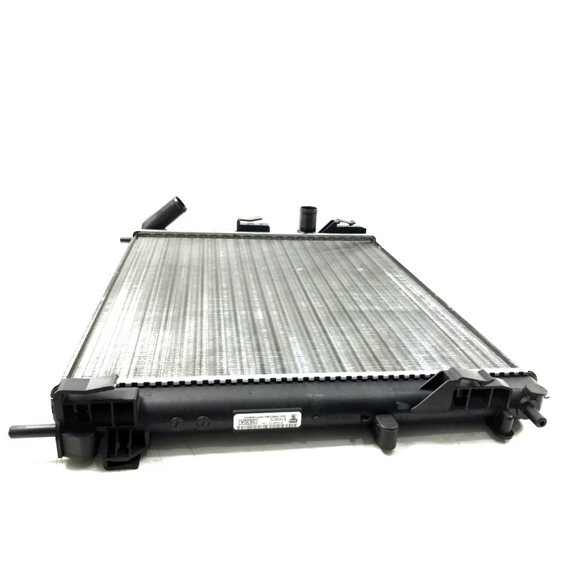 Radiador De Motor 1.6 Litros Valeo Para Platina, Clio - Imagen 5